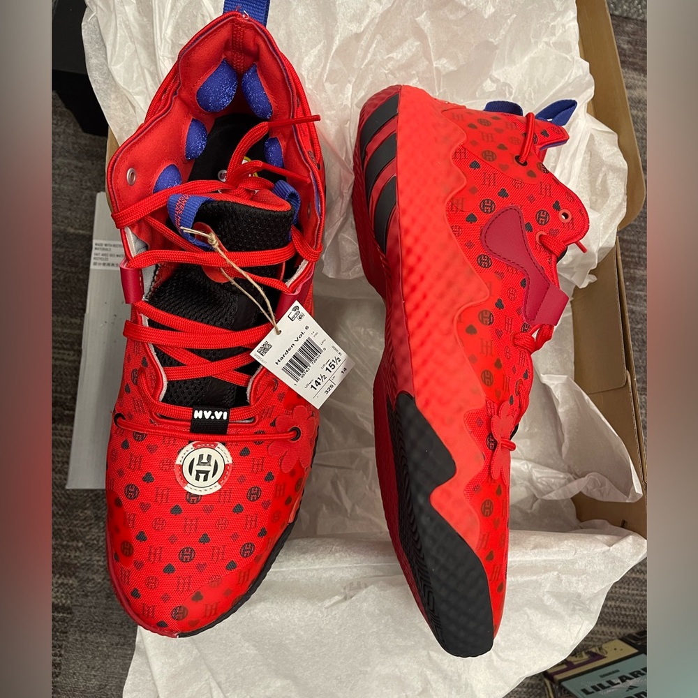 Harden Vol. 6 adidas 🏀 shoes. Men’s 14.5 or W 15.5. NWT in box